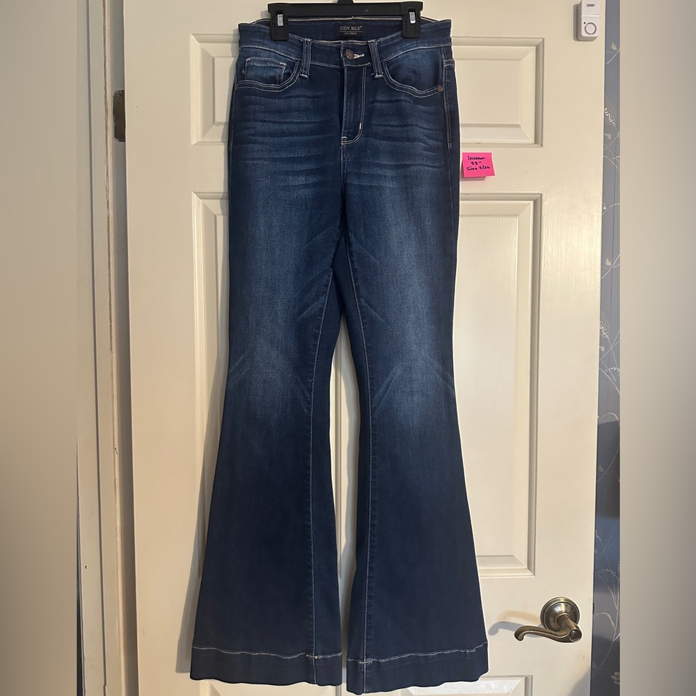 Women's Judy Blue Flared Jeans Size 3/26